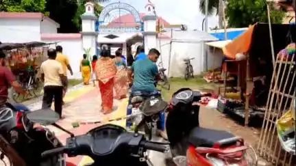 তেহট্ট ১: তেহট্ট ঠাকুরপাড়ায় রথযাত্রা উপলক্ষ্যে অনুষ্ঠিত হল মেলা
