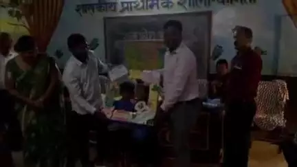 सिमगा: कामता के शासकीय स्कूल में शाला प्रवेशोत्सव कार्यक्रम में कई जनप्रतिनिधि हुए उपस्थित