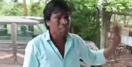 इछावर: जिले के ग्राम दिवडिया में बिजली उपभोक्ता का बिजली विभाग कार्यालय में हंगामा, आत्महत्या की चेतावनी, वीडियो वायरल