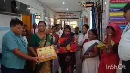 बांका: सदर अस्पताल में सिविल सर्जन द्वारा जच्चा बच्चा किट का वितरण