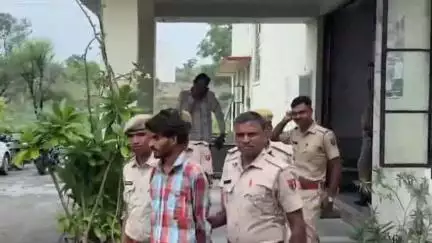 गिर्वा: गोवर्धनविलास पुलिस ने हाईवे लूट गैंग 'टाईगर बाबा-425' के एक और शातिर आरोपी को थाना क्षेत्र से किया गिरफ्तार