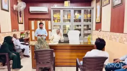 डिबाई: डिबाई विधायक सीपी सिंह ने अपने कैम्प कार्यालय पर जनता की जनसमस्याएं सुनीं, अधिकारियों को दिए दिशा निर्देश