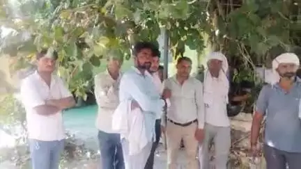 बुलंदशहर: पठान के बाग के निकट बाइक सवार को ट्रैक्टर ने मारी टक्कर, युवती की हुई मौत, शव पोस्टमार्टम के लिए भेजा गया