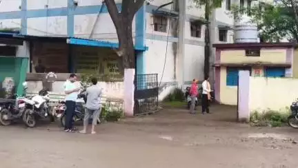 बड़वानी: एकता नगर कॉलोनी में किराए के मकान में व्यक्ति ने फांसी लगाकर की आत्महत्या, पुलिस ने मामला दर्ज किया