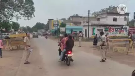 बलौदाबाज़ार: बलौदाबाजार यातायात पुलिस ने 66 वाहन चालकों के खिलाफ की कार्रवाई, ₹26,600 का काटा गया चालान