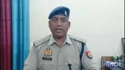 देेेवरिया: देवरिया शहर में लड़की के साथ अश्लील हरकत करने वाले दुकानदार को पुलिस ने किया गिरफ्तार, CO सिटी संजय रेड्डी ने दी जानकारी