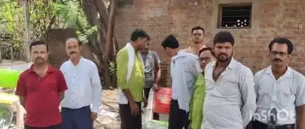 उरई: उरई कोतवाली क्षेत्र के ट्रांसपोर्ट संचालक को अज्ञात लोगों ने जहर देकर उतारा मौत के घाट, पुलिस जांच में जुटी