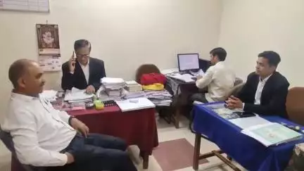 प्रतापगढ़: सेशन कोर्ट ने पत्नी की कुल्हाड़ी से हत्या करने वाले पति को आजीवन कारावास और ₹25,000 का जुर्माना लगाया