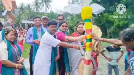 বিষ্ণুপুর ১: শিবতলা সাধারণ সংঘের দুর্গাপুজোর খুঁটি পূজার অনুষ্ঠান ও রক্তদান শিবিরের অনুষ্ঠানে উপস্থিত হন বিধায়ক দিলীপ মন্ডল