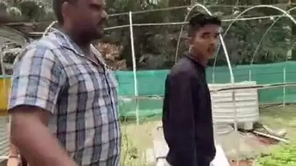 चम्पावत: ग्रामीणों ने गंडक नदी में प्लांट से दूषित पानी छोड़ने की शिकायत की, एसडीएम ने किया निरीक्षण
