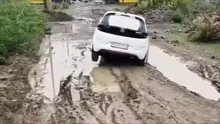 लाडपुरा: स्मार्टसिटी में नगर निगम और विकास प्राधिकरण की बरसात ने खोली पोल, मानसरोवर कॉलोनी में लोगों की मुश्किलें बढ़ी