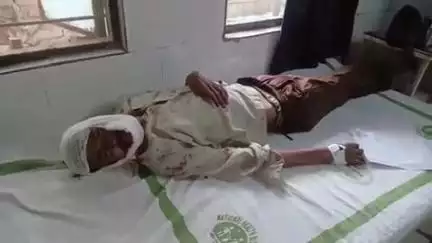 हाजीपुर: हाजीपुर के गांधी चौक पर दो मोटरसाइकिल की टक्कर में एक युवक घायल