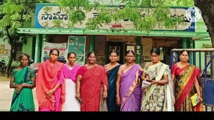 మధిర: మధిర వంద పడకల హాస్పిటల్ వెంటనే ప్రారంభించాలి ఐద్వా మండల అధ్యక్ష కార్యదర్శి ధనలక్ష్మి వెంకటమ్మ