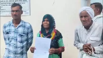 मुज़फ्फरनगर: 30 साल से न्याय की प्रतीक्षा कर रही विधवा महिला ने DM से लगाई गुहार, नसबंदी के बदले मिली जमीन का नाम आज तक नहीं हुआ दर्ज