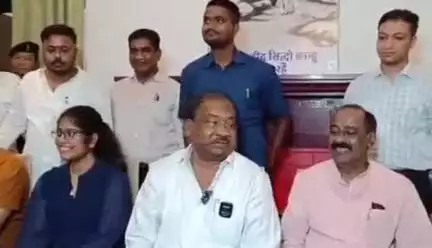 गोलमुरी-सह-जुगसलाई: नेशनल टॉपर को मिला एक लाख रुपये का सम्मान, 'हिन्दुस्तान प्रतिभा सम्मान 2025' में उत्कृष्ट छात्रों का हुआ अभिनंदन
