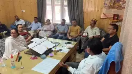 कुल्लू: खुली बोली से नीलाम होंगी खेल मैदान ढालपुर की दुकानें, नगर परिषद बैठक के बाद अध्यक्ष गोपाल कृष्ण महंत ने दी जानकारी