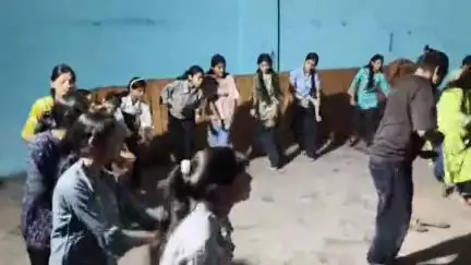 पौड़ी: गढ़ ज्योति सांस्कृतिक कला मंच द्वारा शहर में लोक नृत्य कार्यशाला का आयोजन किया जा रहा है