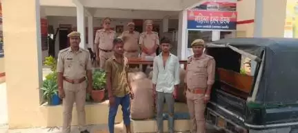 रुधौली: रुधौली थाने की पुलिस ने 24 घंटे के अंदर चोरी किए गए सामान के साथ दो अभियुक्तों को गिरफ्तार किया
