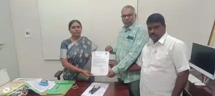 హవేలీ ఘన్​పూర్: మూడు సంవత్సరాలుగా పెండింగ్లో ఉన్న 170 కోట్ల రూపాయలుబెస్ట్ అవైలబుల్ పాఠశాల యాజమాన్యాలకుచెల్లించాలి 
DbF జాతీయ కార్యదర్శి