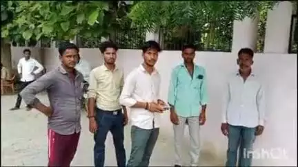 लखीमपुर: हरियाली के पास बाइक में पेट्रोल डलवाने रुके दो भाई, टैंकर की टक्कर से छोटे भाई की हुई मौत
