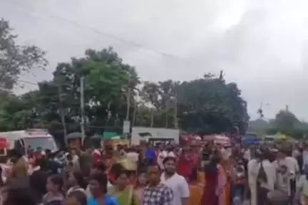 नगड़ी: धुर्वा स्थित जगन्नाथपुर मंदिर में भगवान जगन्नाथ की रथयात्रा की तैयारियां पूरी, बड़ी संख्या में श्रद्धालु मौजूद