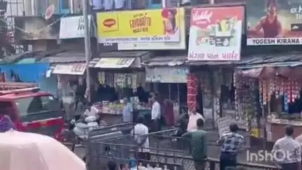 દાંતા: અંબાજી બજારમાં એક દુકાનમાં લાગી આગ, આગ લાગતા પંથકમાં સર્જાઈ અફરાતફરી,ફાયર બ્રિગેડ પહોંચ્યું ઘટના સ્થળે.