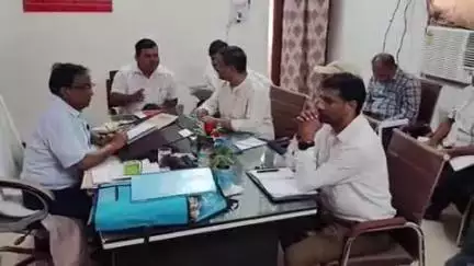 मधुबन: मधुबन में एसडीएम की अध्यक्षता में संचारी एवं दस्तक रोग नियंत्रण अभियान की तैयारी को लेकर विशेष बैठक हुई