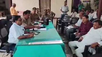 मधुबन: मधुबन थाना परिसर में मोहर्रम को लेकर पीस कमेटी की बैठक हुई, एसडीएम ने अफवाह फैलाने वालों पर कार्रवाई की चेतावनी दी