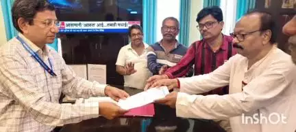 जमालपुर: ईआरएमयू ओपन लाइन शाखा के पदाधिकारी द्वारा कर्मचारी हित को लेकर प्रदर्शन, डीआरएम को सौंपा ज्ञापन