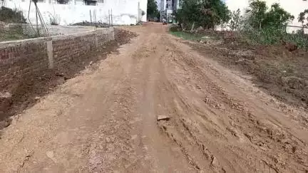 कटंगी: नगर के वार्ड नंबर-2 में सड़क हुई ख़स्ताहाल, बारिश में पैदल चलना भी हुआ मुश्किल #jansamasya