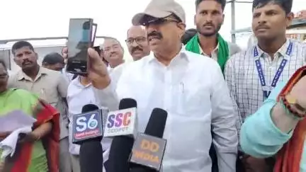 సిద్దిపేట అర్బన్: నర్మెట్టలో ఆయిల్ ఫామ్ ఫ్యాక్టరీని సందర్శించిన వ్యవసాయ శాఖ మంత్రి తుమ్మల నాగేశ్వరరావు