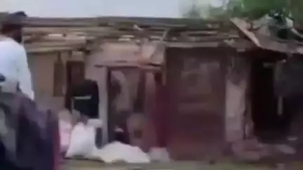 हुज़ूर: पीटीएस गुढ चौराहा मार्ग पर लोगों का घर ढहा, बरसात में बेघर हुए परिजन