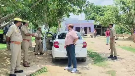 भरथना: दांदरपुर में कथा वाचक की घटना के बाद उपद्रव, चप्पे-चप्पे पर PAC और पुलिस तैनात, स्थितियां सामान्य