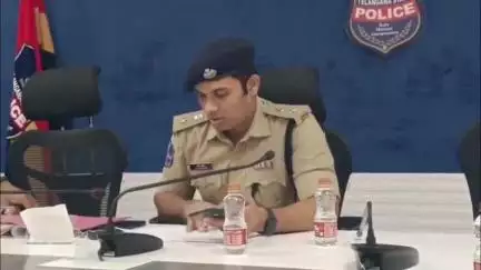 కరీంనగర్: 33 ద్విచక్ర వాహనాలను దొంగతనం చేసిన ఆరుగురు వ్యక్తులను అరెస్టు, ద్విచక్ర వాహనాలు స్వాధీనం: సిపి గౌస్ ఆలం