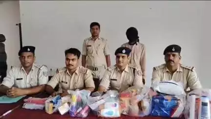 चास: रेलवे कॉलोनी स्थित राशन दुकान में चोरी का बालीडीह पुलिस ने किया खुलासा, एक आरोपी को किया गिरफ्तार