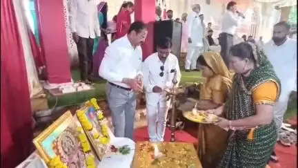 जळगाव: स्टार लॉन्स येथे करणी सेनेतर्फे गुणवंत व लघुउद्योजकांचा मंत्री संजय सावकारे व आ. किशोर पाटील यांच्याहस्ते सत्कार