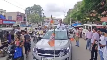जहानाबाद: अजित यादव ने राजद को दिया झटका, सैकड़ों कार्यकर्ताओं के साथ बीजेपी में हुए शामिल