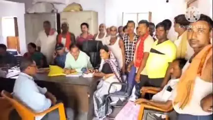 भगवानपुर: चंदौर पंचायत भवन में आशा चयन को लेकर आम सभा आयोजित, मुखिया अनिल सिंह की अध्यक्षता में दो आशा कार्यकर्ताओं का चयन