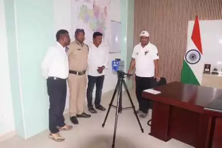 మెదక్: అతివేగం ప్రమాదం నియమ నిబంధనలు పాటిస్తూ సురక్షితంగా చేరుకోవాలి . జాతీయ రహదారులపై స్పీడ్ గన్ లనుఏర్పాటు.
Sp శ్రీనివాసరావు