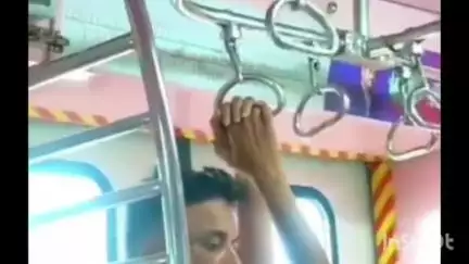 ठाणे: डोंबिवली-मुंब्रा दरम्यान महिलांच्या लोकल डब्यात शिरला मद्यपी; पुन्हा महिलांच्या सुरक्षेचा प्रश्न ऐरणीवर, व्हिडिओ व्हायरल