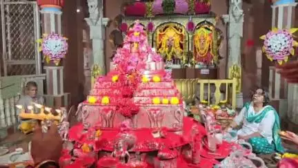 નડિયાદ: ગુપ્ત નવરાત્રી નિમિત્તે જગવિખ્યાત માઈ મંદિરમાં વિશ્વના સૌથી મોટા શ્રી યંત્રનું પૂજન કરાયુ