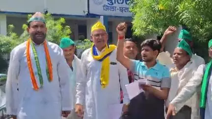 छतरपुर नगर: अति पिछड़े समाज पर अत्याचार के संबंध में राष्ट्र उदय पार्टी ने एसपी ऑफिस में सौंपा आवेदन