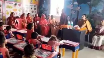 श्रीनगर: खुट्टी हसैली में नवीनीकृत आंगनबाड़ी केन्द्र का सीडीपीओ ने किया उद्घाटन