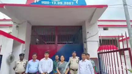 बांका: विधिक सेवा प्राधिकार के अवर न्यायाधीश व किशोर न्याय परिषद की प्रधान न्यायिक दंडाधिकारी ने किया जेल का निरीक्षण