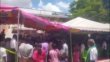 திருக்குவளை: நீர் முளை கிராமத்தில் ஆர்சி தொடக்கப்பள்ளியில் மக்கள் தொடர்பு முகாம் 42 பயனாளிகளுக்கு நலத்திட்ட உதவிகளை மாவட்ட ஆட்சியர் ஆகாஷ் வழங்கினார்