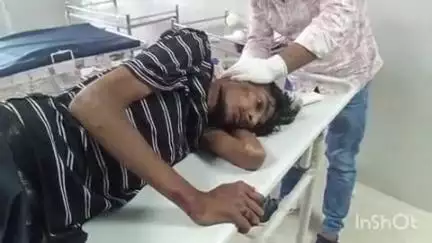 आरा: भदवर बरम बाबा के पास अनियंत्रित टैंपो की टक्कर से पैदल जा रहा व्यक्ति घायल, उपचार जारी