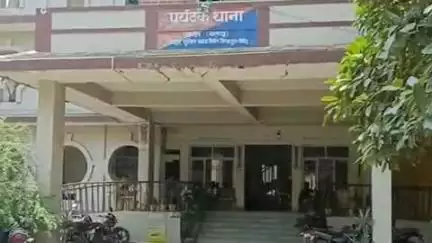 राजगीर: राजगीर बस स्टैंड के पास पुलिस ने शराब के नशे में धुत एक व्यक्ति को किया गिरफ्तार