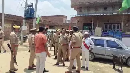 मंझनपुर: डीएम-एसपी ने कशियासमेत कई इलाकों में किया स्थलीय निरीक्षण, शांति और सौहार्द बनाए रखने की अपील की