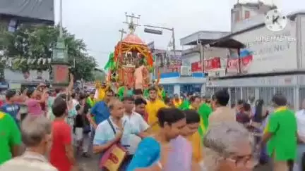 ডায়মন্ডহারবার ১: ডায়মন হারবার ১১৭ নম্বর জাতীয় সড়ক ভারত সেবাশ্রম সঙ্গে থেকে কাবাট হাট পর্যন্ত রথের রশিতে টান দিলেন বিধায়ক