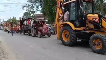 नौगढ़: लोटन कस्बे में कड़ी सुरक्षा व्यवस्था के बीच भगवान जगन्नाथ की रथ यात्रा निकली, विधायक सहित अन्य लोग रहे मौजूद
